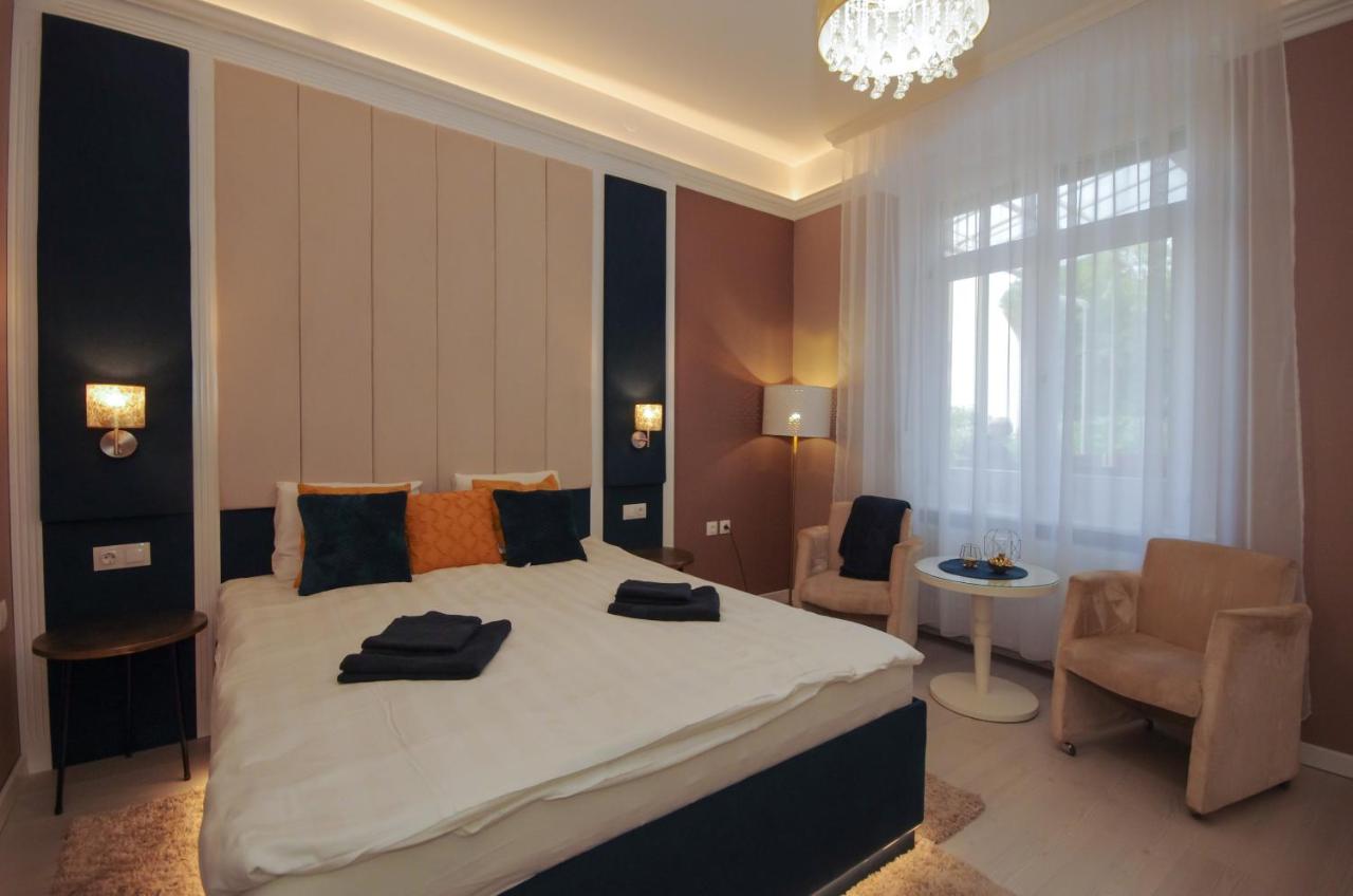 Glamour Apartman Gyula Exterior foto