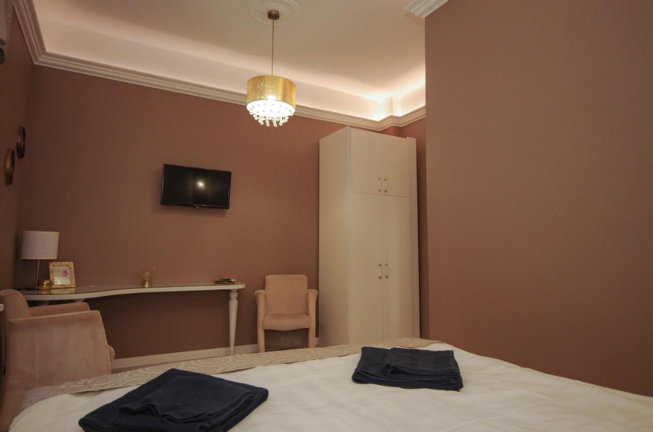 Glamour Apartman Gyula Exterior foto